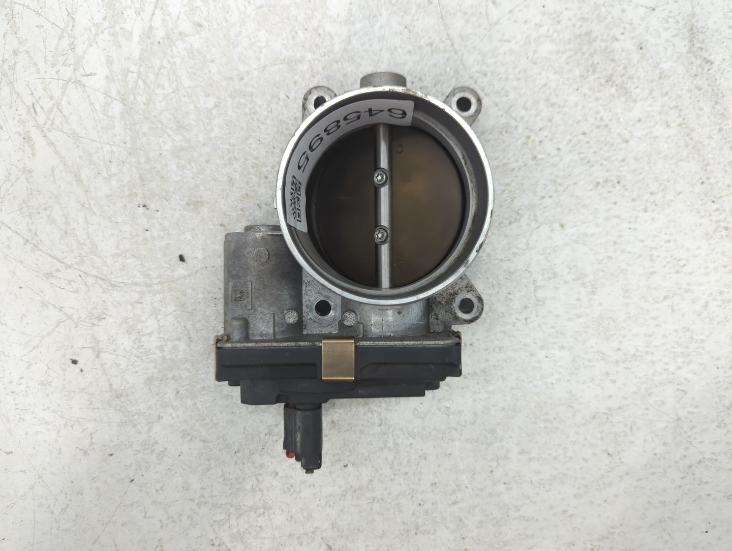 2015-2022 Chevrolet Tahoe Throttle Body P/N:12617792 Fits Fits 2014 2015 2016 2017 2018 2019 2020 2021 2022 OEM Used Auto Pa