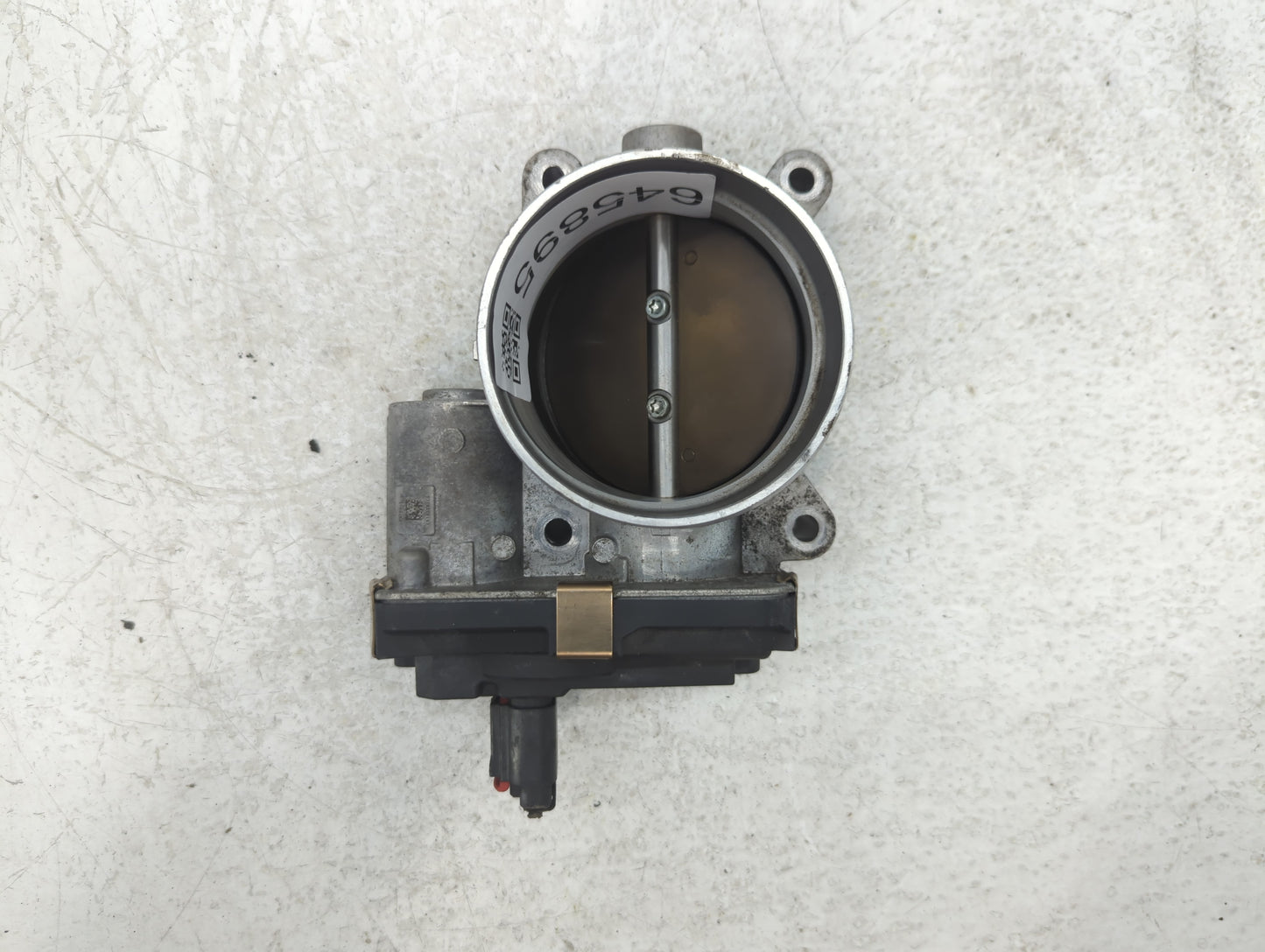 2015-2022 Chevrolet Tahoe Throttle Body P/N:12617792 Fits Fits 2014 2015 2016 2017 2018 2019 2020 2021 2022 OEM Used Auto Pa