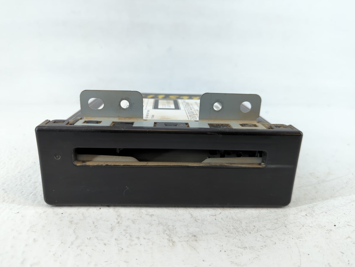 2015-2016 Chevrolet Tahoe Am Fm Cd Player Radio Receiver 716902 - Oemusedautoparts1.com