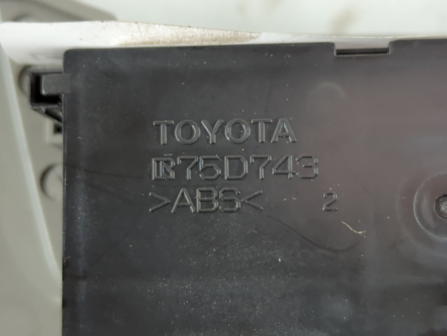 2015-2020 Chevrolet Tahoe Climate Control Module Temperature AC/Heater Replacement P/N:75D743 Fits OEM Used Auto Parts - Oem