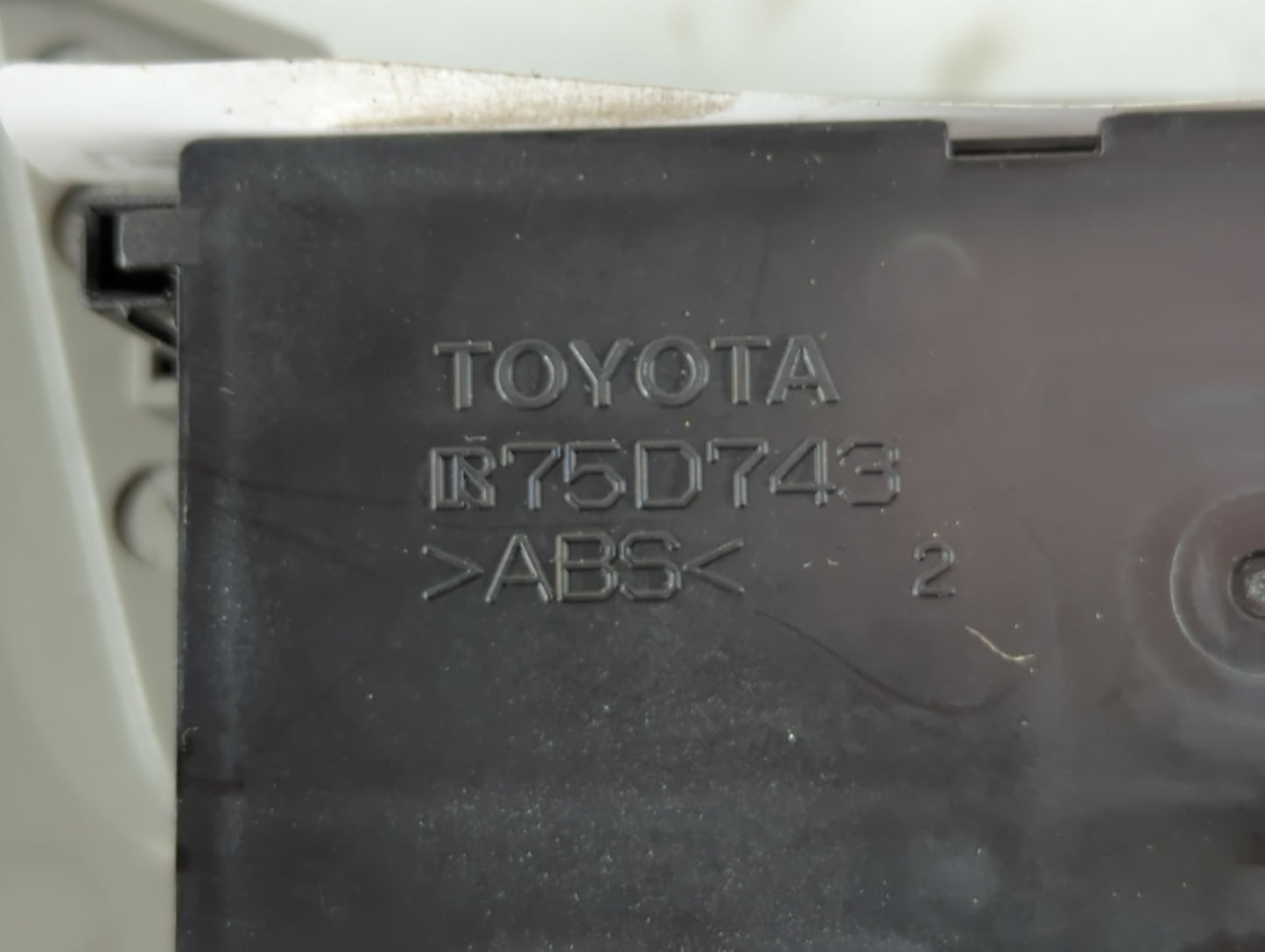 2015-2020 Chevrolet Tahoe Climate Control Module Temperature AC/Heater Replacement P/N:75D743 Fits OEM Used Auto Parts - Oem