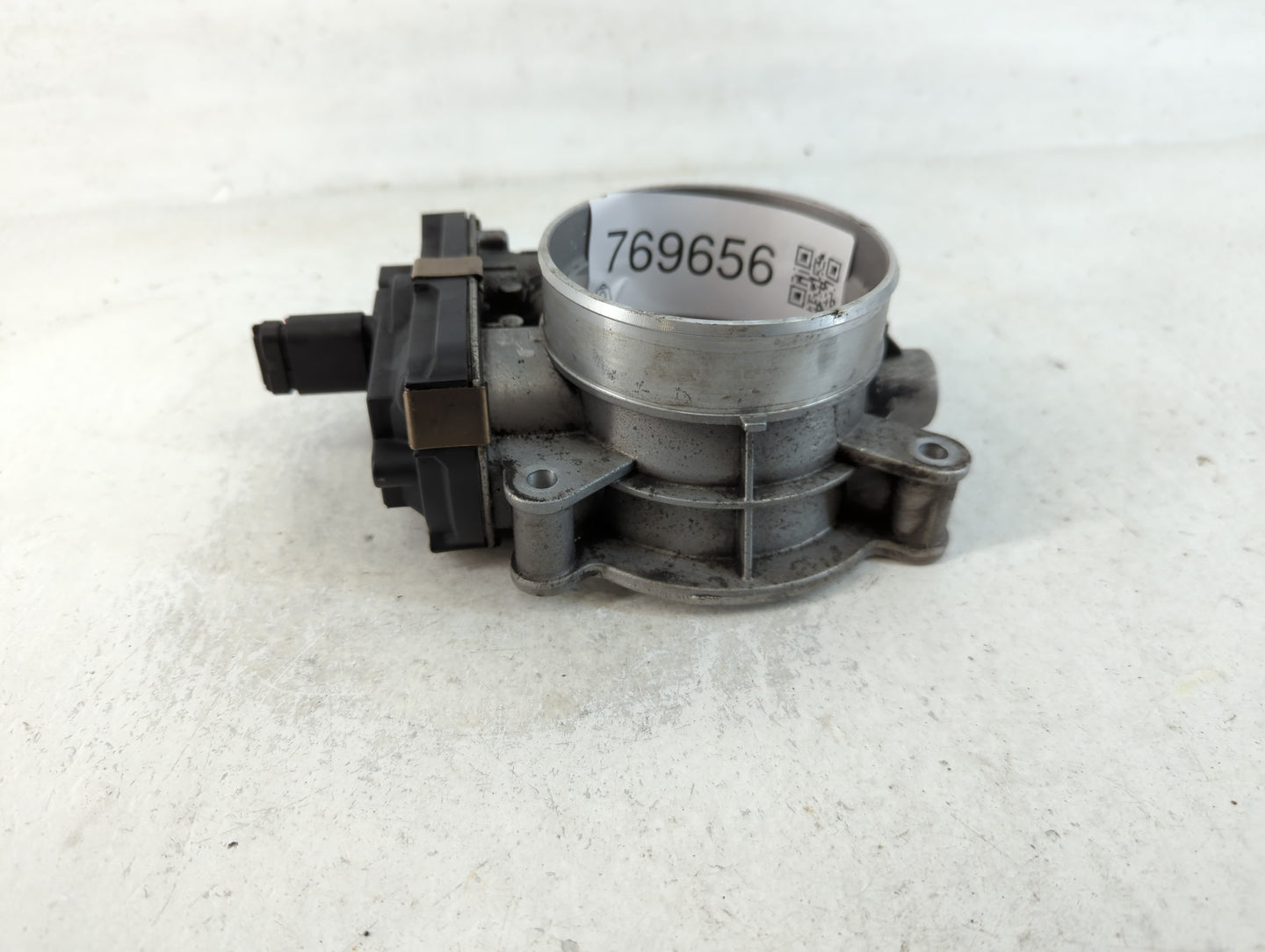 2015-2022 Chevrolet Tahoe Throttle Body P/N:12617792 Fits Fits 2014 2015 2016 2017 2018 2019 2020 2021 2022 OEM Used Auto Pa