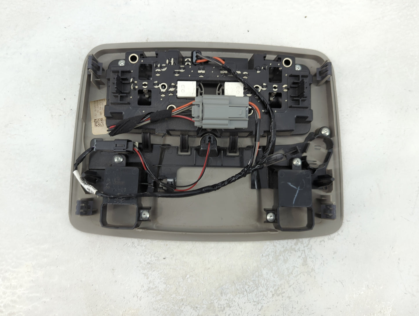 Chevrolet Traverse Overhead Roof Console Interior Dome Light - Oemusedautoparts1.com