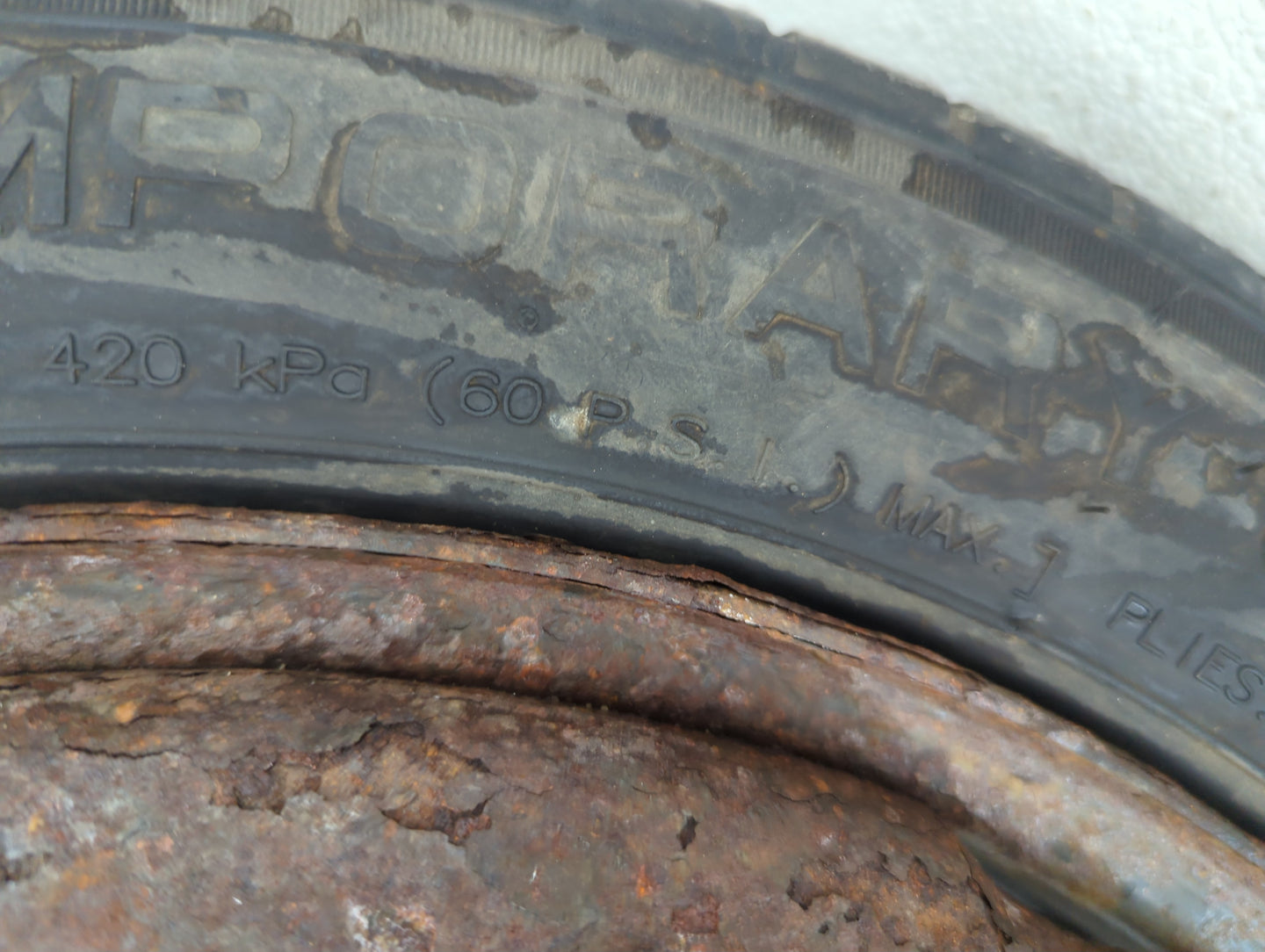 2015-2017 Chevrolet Traverse Spare Donut Tire Wheel Rim Oem - Oemusedautoparts1.com