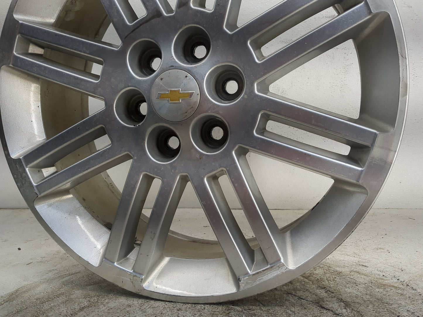 Chevrolet Traverse Oem Wheel Rim - Oemusedautoparts1.com