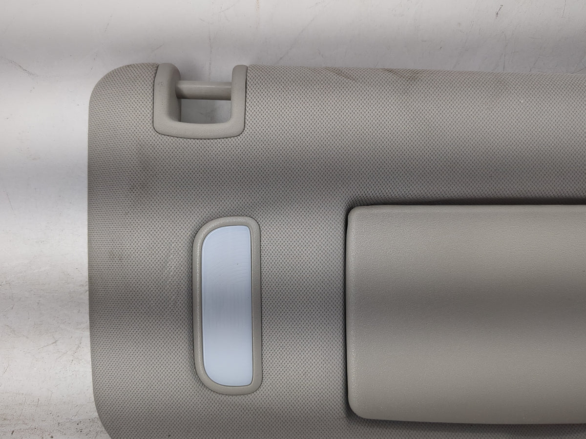 2015 Chevrolet Traverse Sun Visor Shade Replacement Passenger Right Mirror Fits OEM Used Auto Parts - Oemusedautoparts1.com
