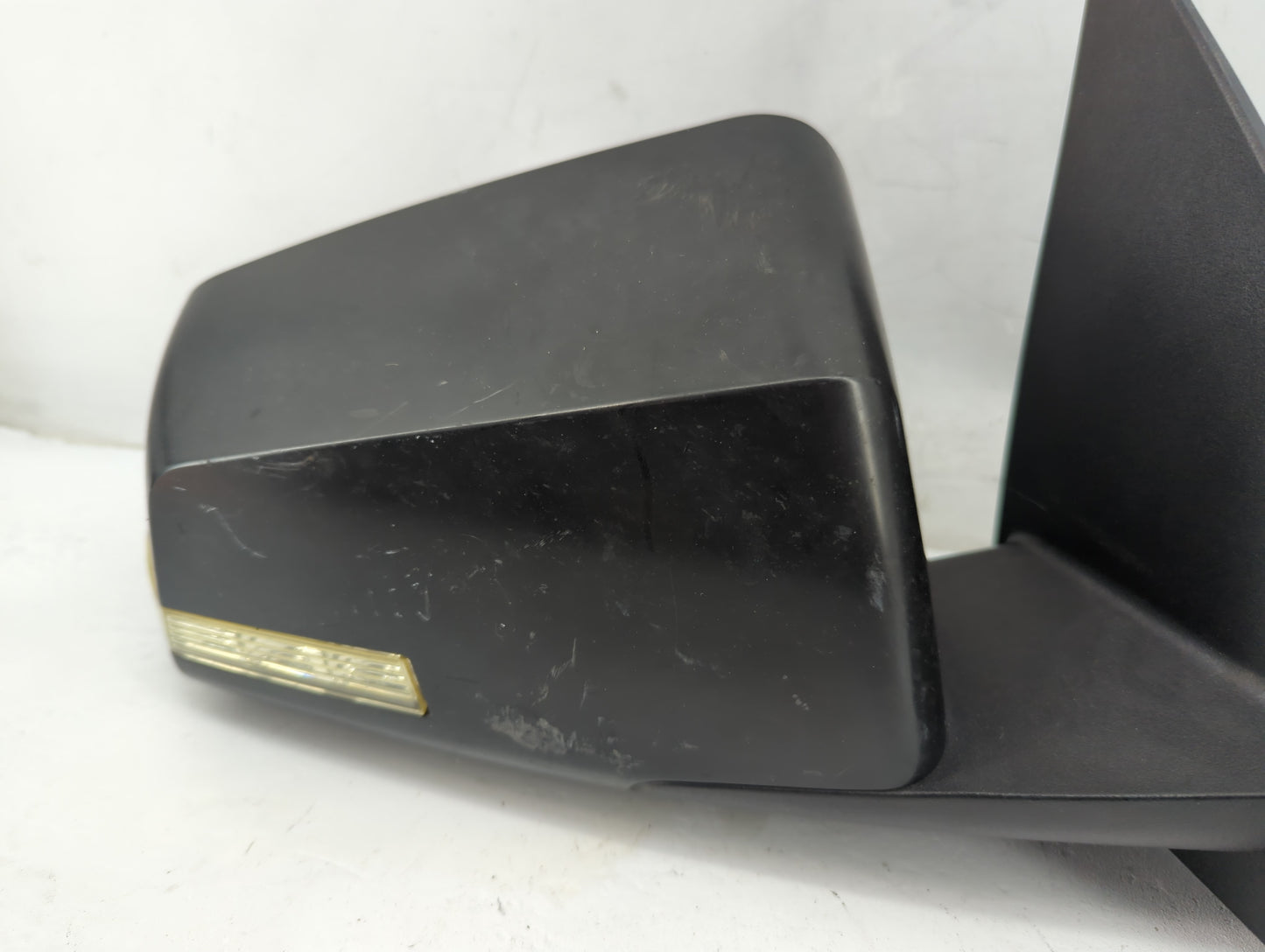 2015-2017 Chevrolet Traverse Passenger Side View Mirror - Right Door Mirror OEM Used - Oemusedautoparts1.com