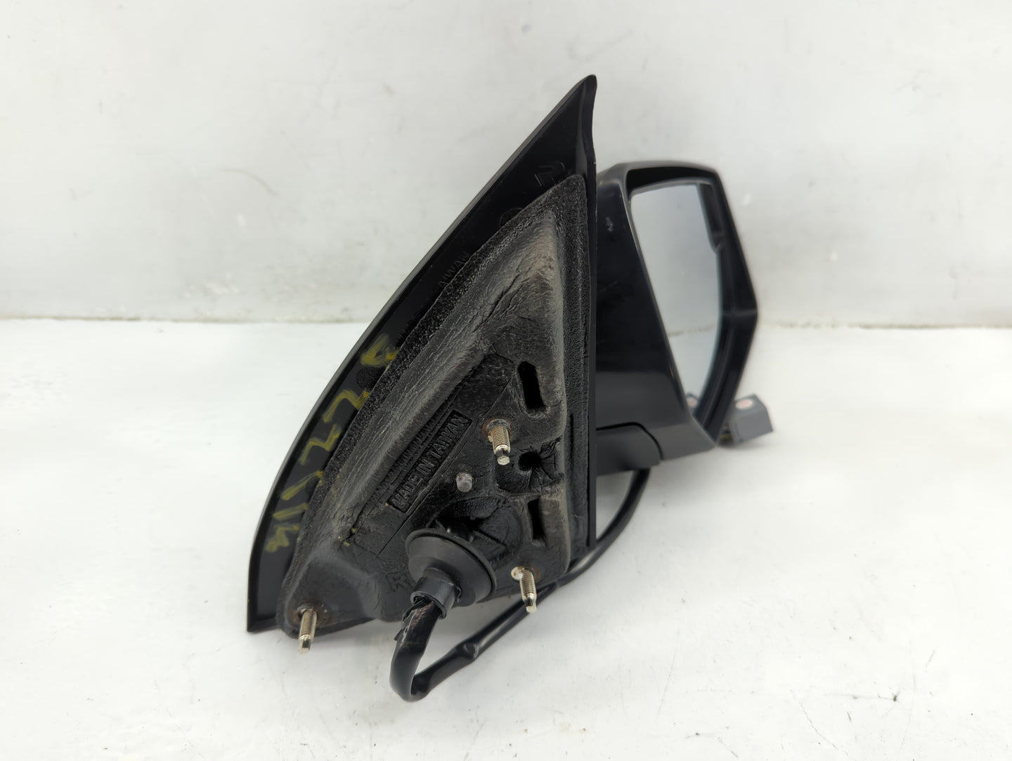 2015-2017 Chevrolet Traverse Passenger Side View Mirror - Right Door Mirror OEM Used - Oemusedautoparts1.com