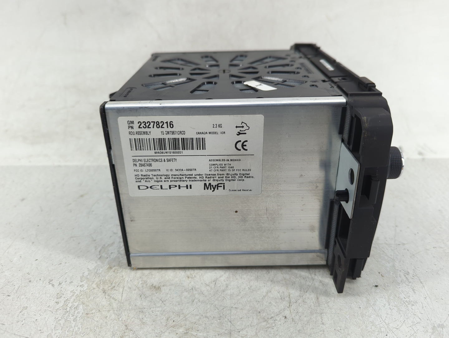 2015 Chevrolet Traverse Radio AM FM Cd Player Receiver Replacement P/N:23278216 Fits OEM Used Auto Parts - Oemusedautoparts1