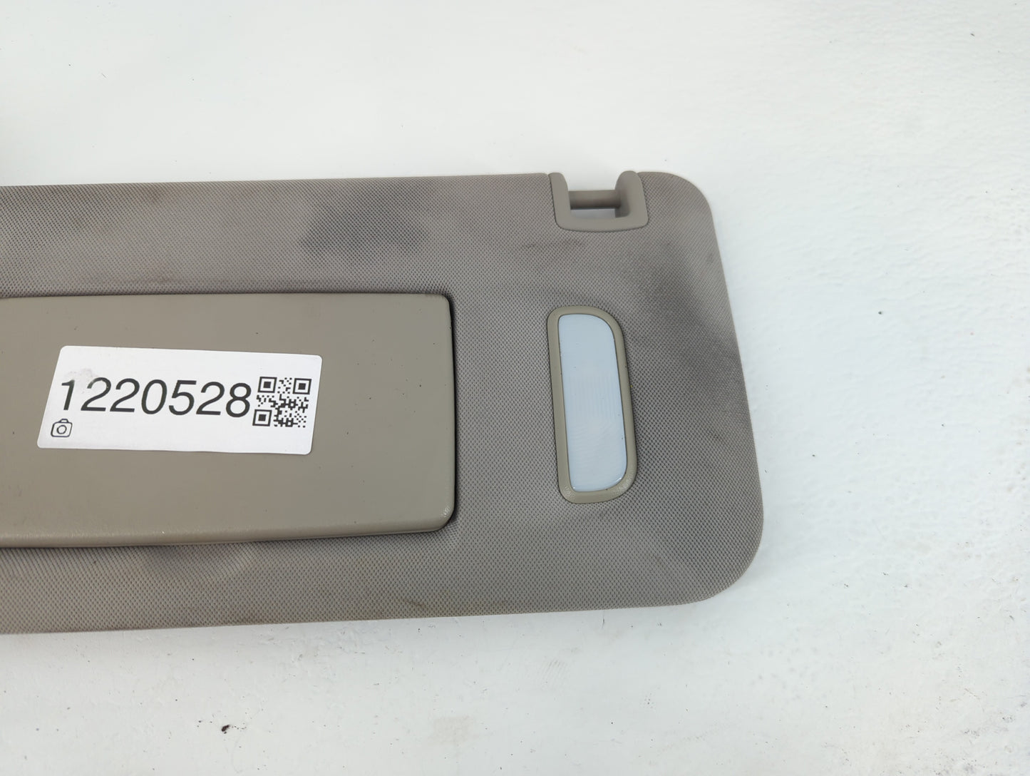 2015 Chevrolet Traverse Sun Visor Shade Replacement Driver Left Mirror Fits OEM Used Auto Parts - Oemusedautoparts1.com