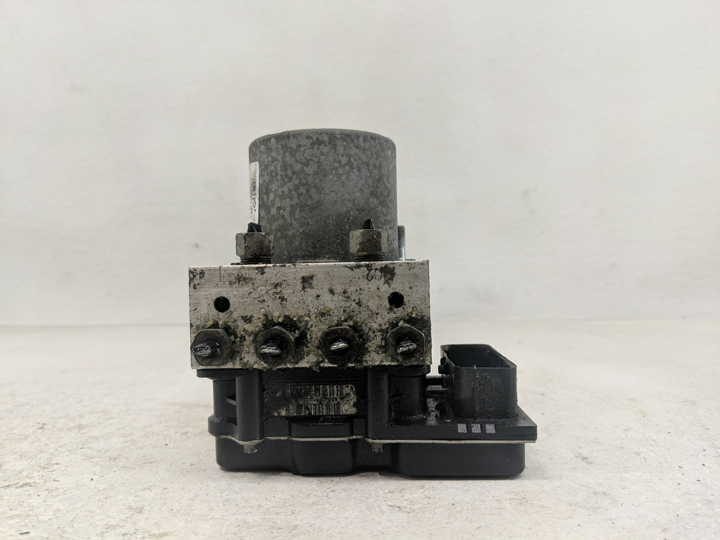 2017 Chevrolet Traverse ABS Pump Control Module Replacement P/N:0 265 952 107 Fits Fits 2012 2013 2014 2015 2016 OEM Used Au