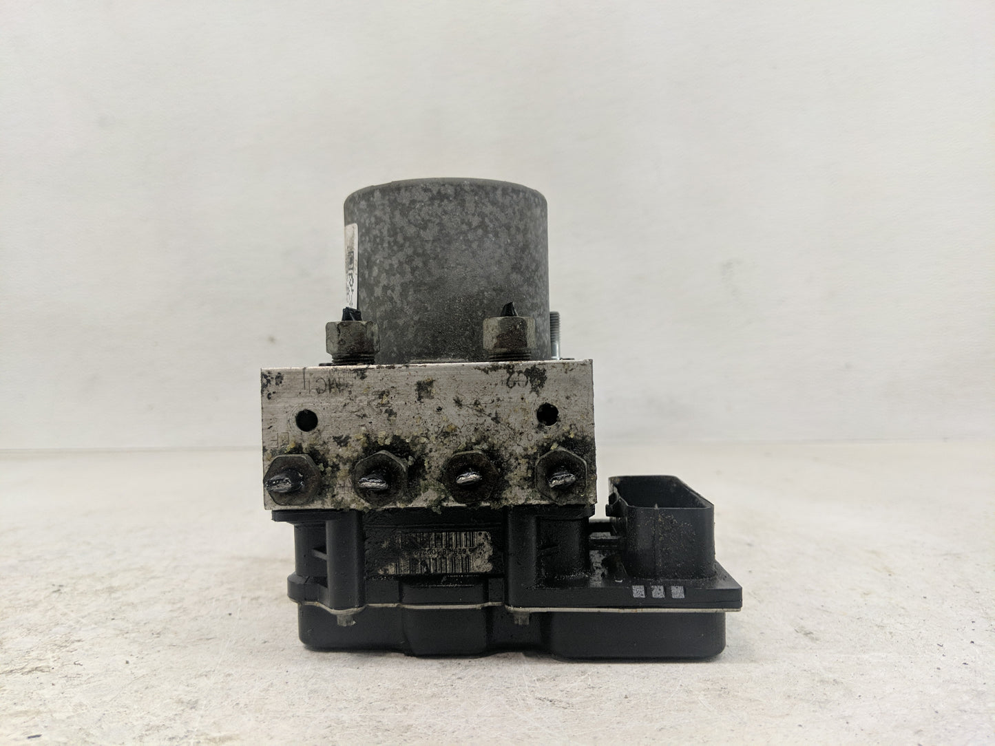 2017 Chevrolet Traverse ABS Pump Control Module Replacement P/N:0 265 952 107 Fits Fits 2012 2013 2014 2015 2016 OEM Used Au