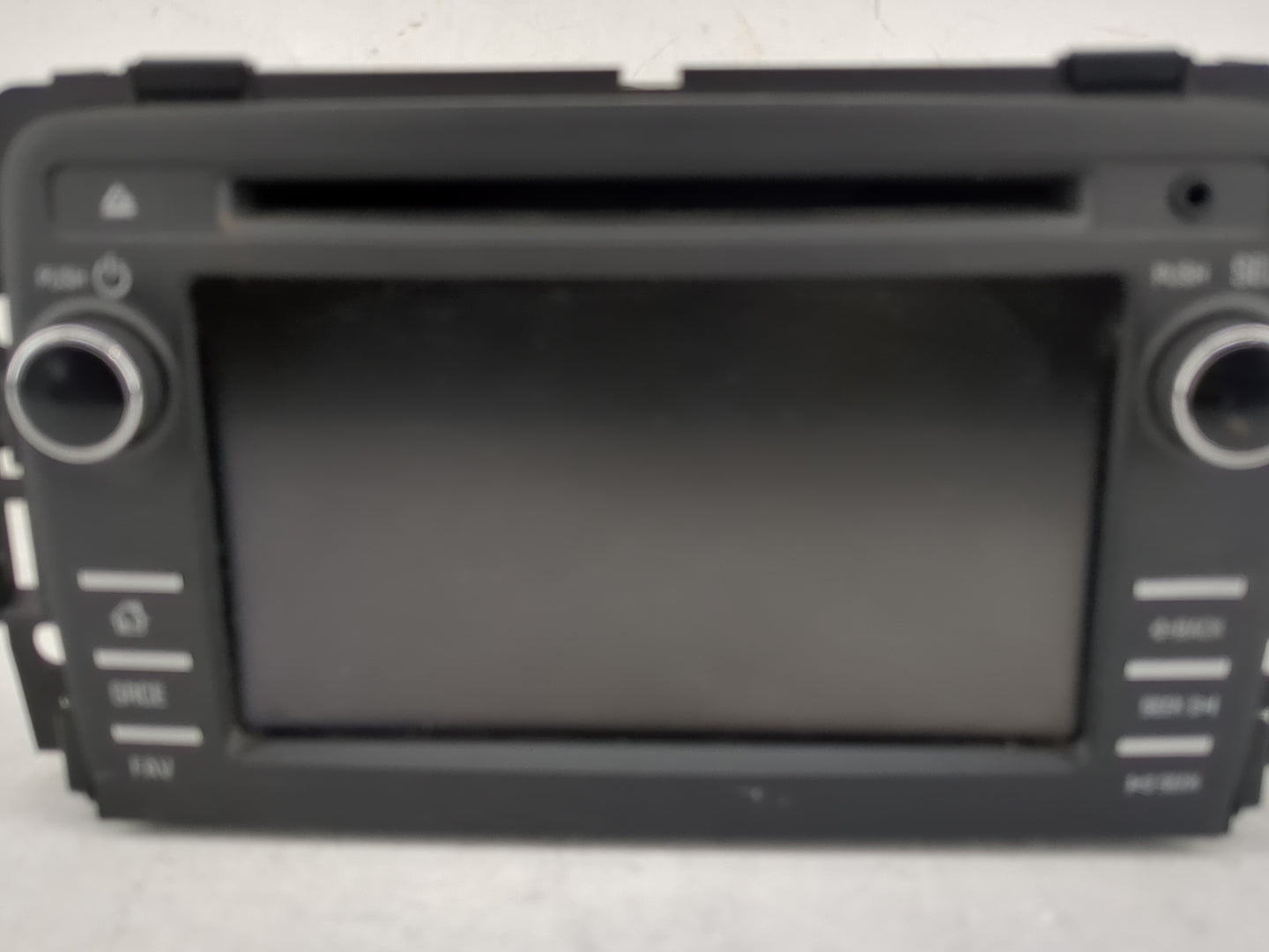 2015 Chevrolet Traverse Radio AM FM Cd Player Receiver Replacement P/N:23205043 Fits OEM Used Auto Parts - Oemusedautoparts1