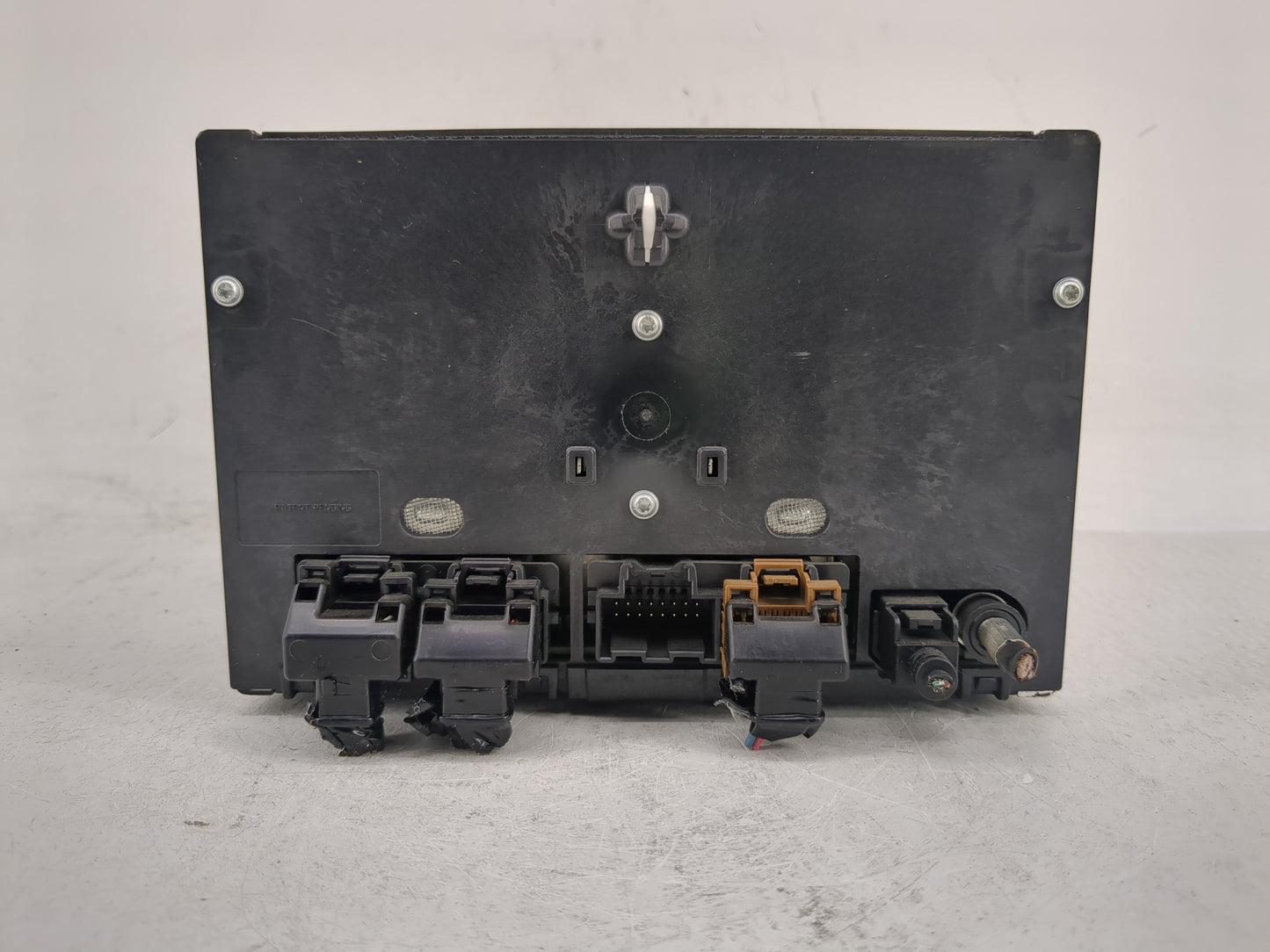 2015 Chevrolet Traverse Radio AM FM Cd Player Receiver Replacement P/N:23205043 Fits OEM Used Auto Parts - Oemusedautoparts1