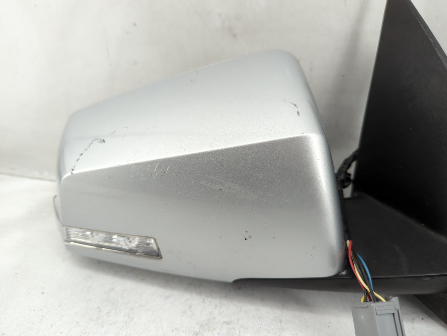 2015-2017 Chevrolet Traverse Passenger Side View Mirror - Right Door Mirror OEM Used - Oemusedautoparts1.com