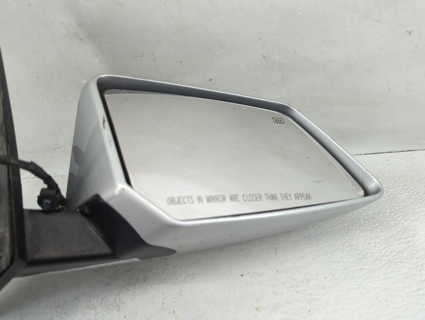 2015-2017 Chevrolet Traverse Passenger Side View Mirror - Right Door Mirror OEM Used - Oemusedautoparts1.com
