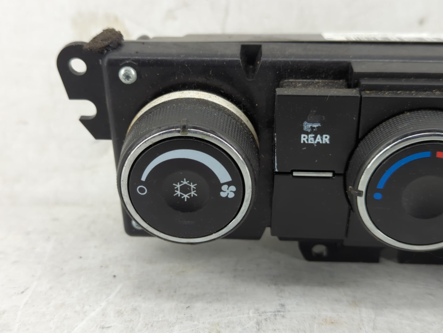 2013-2017 Chevrolet Traverse Climate Control Module Temperature AC/Heater Replacement P/N:22969802 Fits OEM Used Auto Parts 