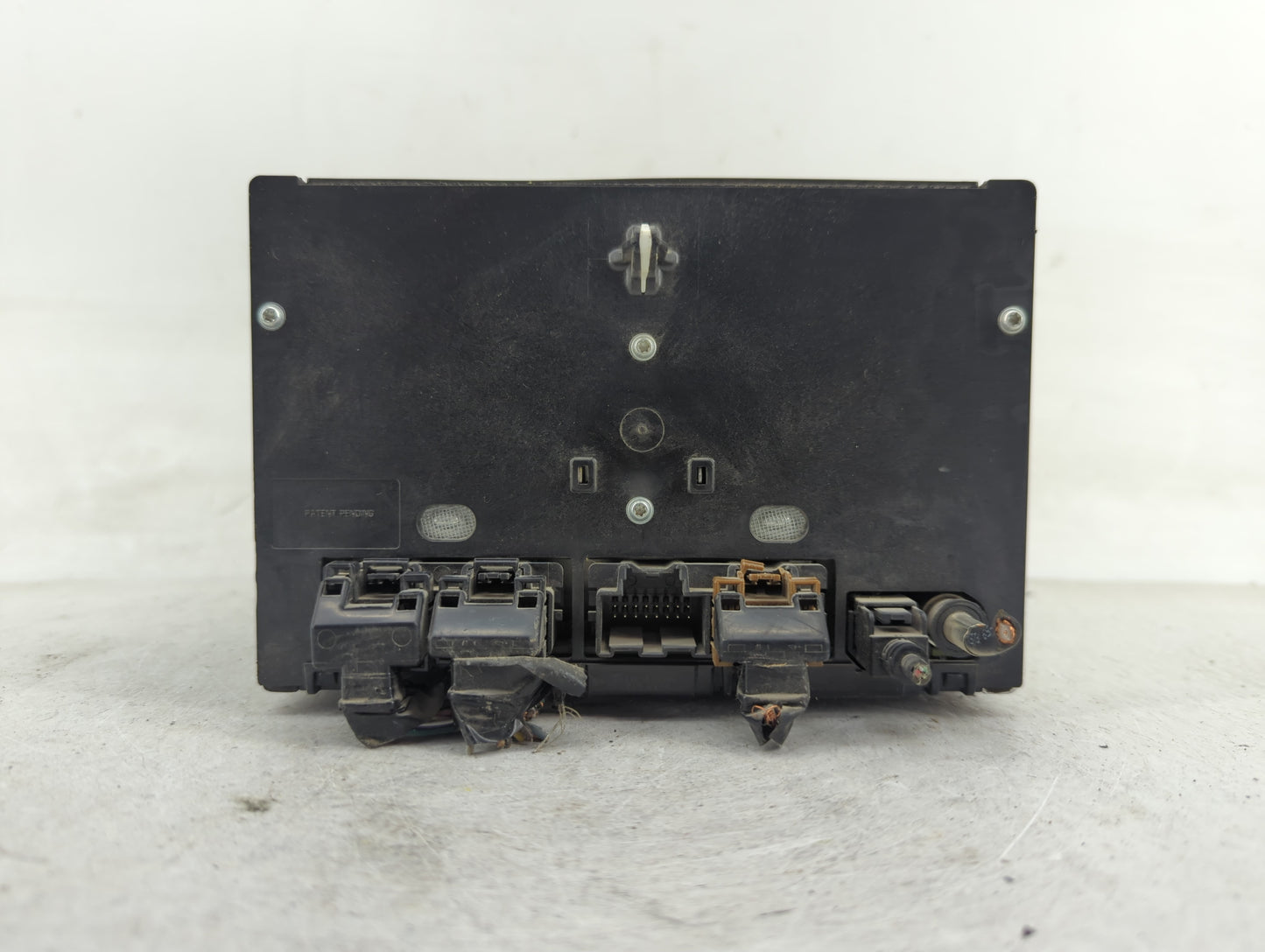 2015 Chevrolet Traverse Radio AM FM Cd Player Receiver Replacement P/N:23205043 Fits OEM Used Auto Parts - Oemusedautoparts1