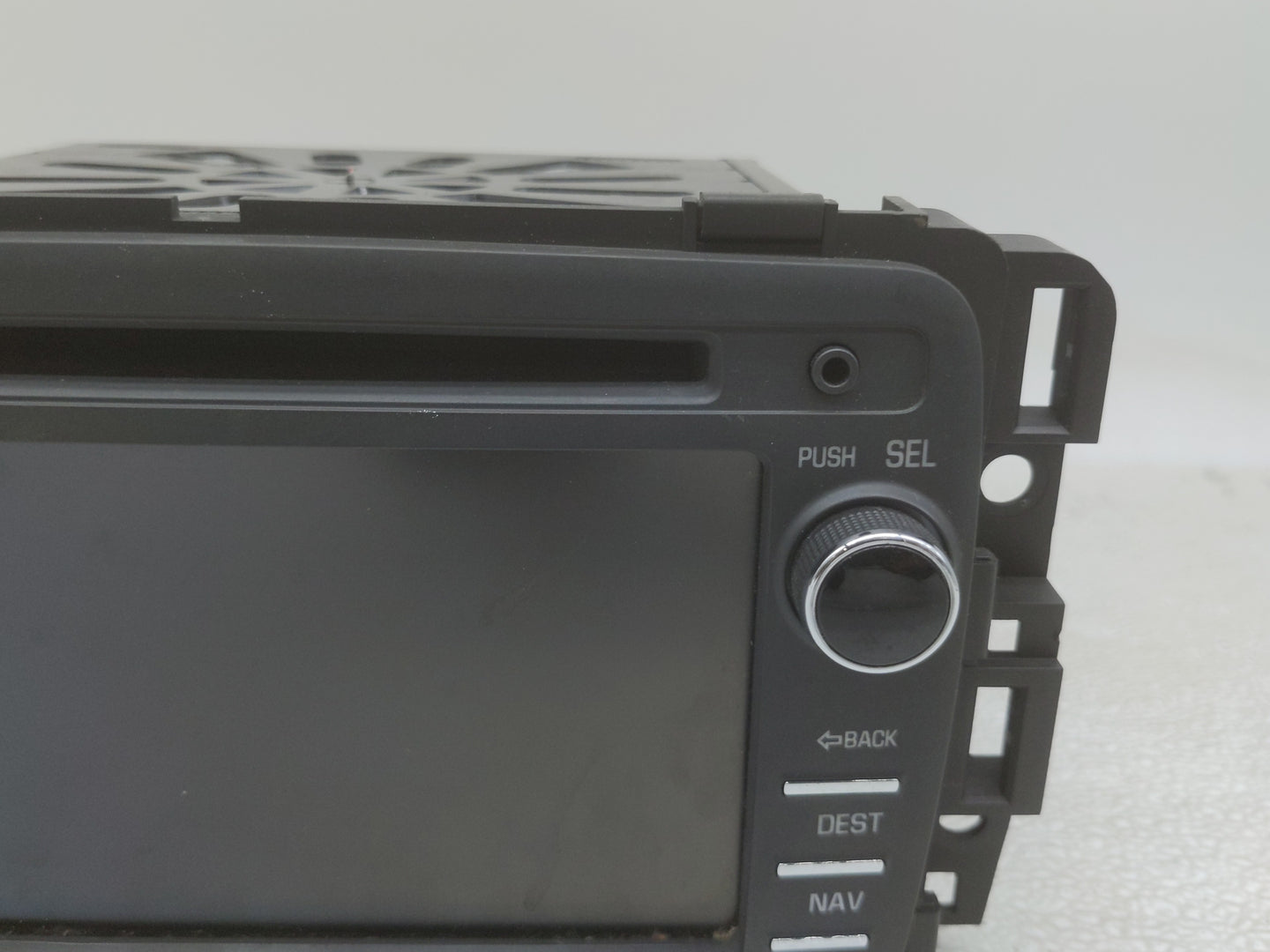 2015-2016 Chevrolet Traverse Radio AM FM Cd Player Receiver Replacement P/N:23278228 Fits Fits 2015 2016 OEM Used Auto Parts