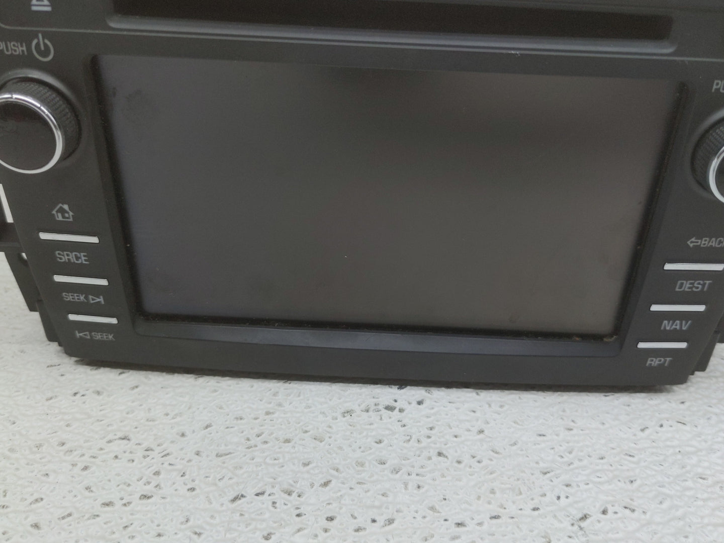 2015-2016 Chevrolet Traverse Radio AM FM Cd Player Receiver Replacement P/N:23278228 Fits Fits 2015 2016 OEM Used Auto Parts