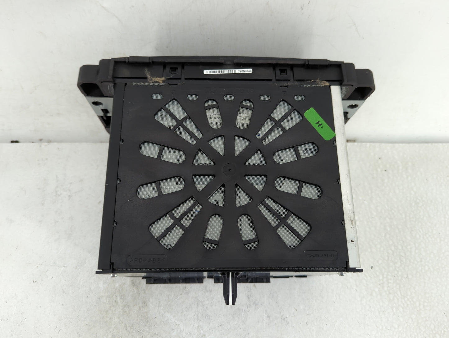 2015 Chevrolet Traverse Radio AM FM Cd Player Receiver Replacement P/N:23459482 Fits OEM Used Auto Parts - Oemusedautoparts1