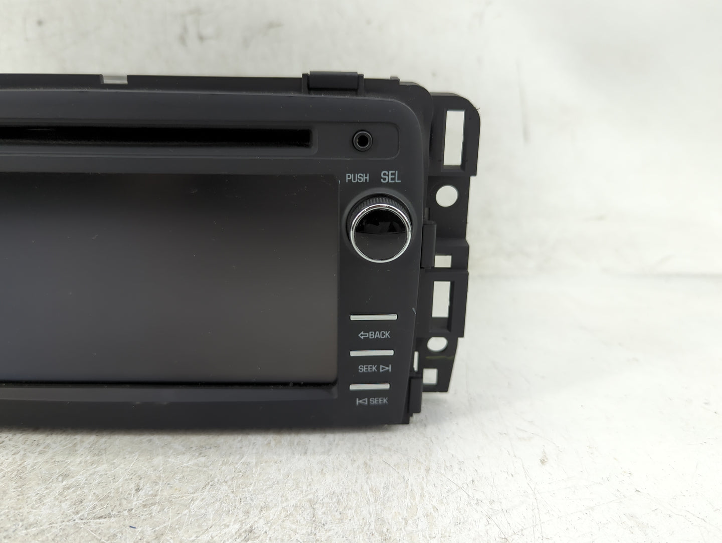 2015 Chevrolet Traverse Radio AM FM Cd Player Receiver Replacement P/N:23205043 Fits OEM Used Auto Parts - Oemusedautoparts1
