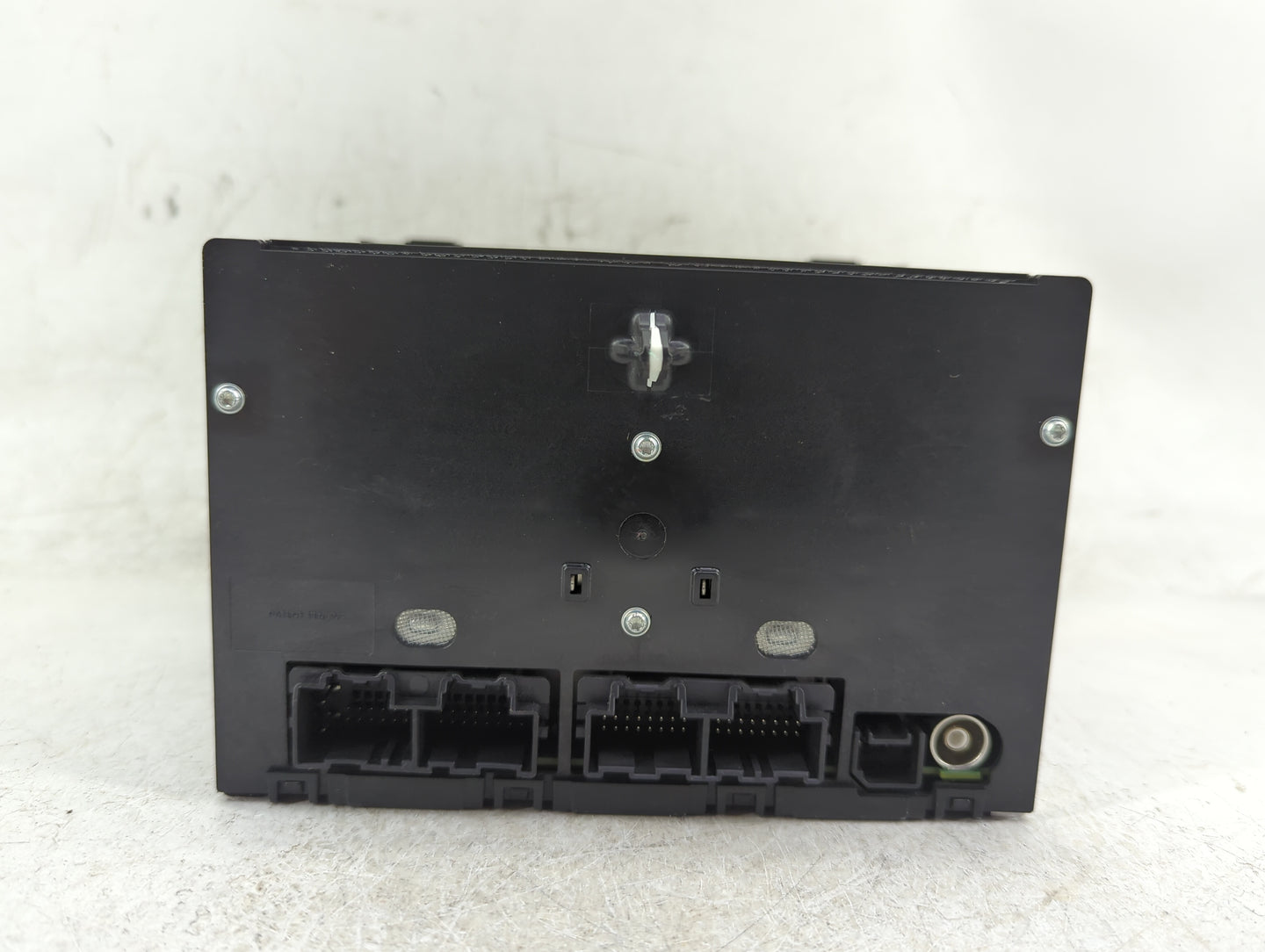 2015 Chevrolet Traverse Radio AM FM Cd Player Receiver Replacement P/N:23205043 Fits OEM Used Auto Parts - Oemusedautoparts1