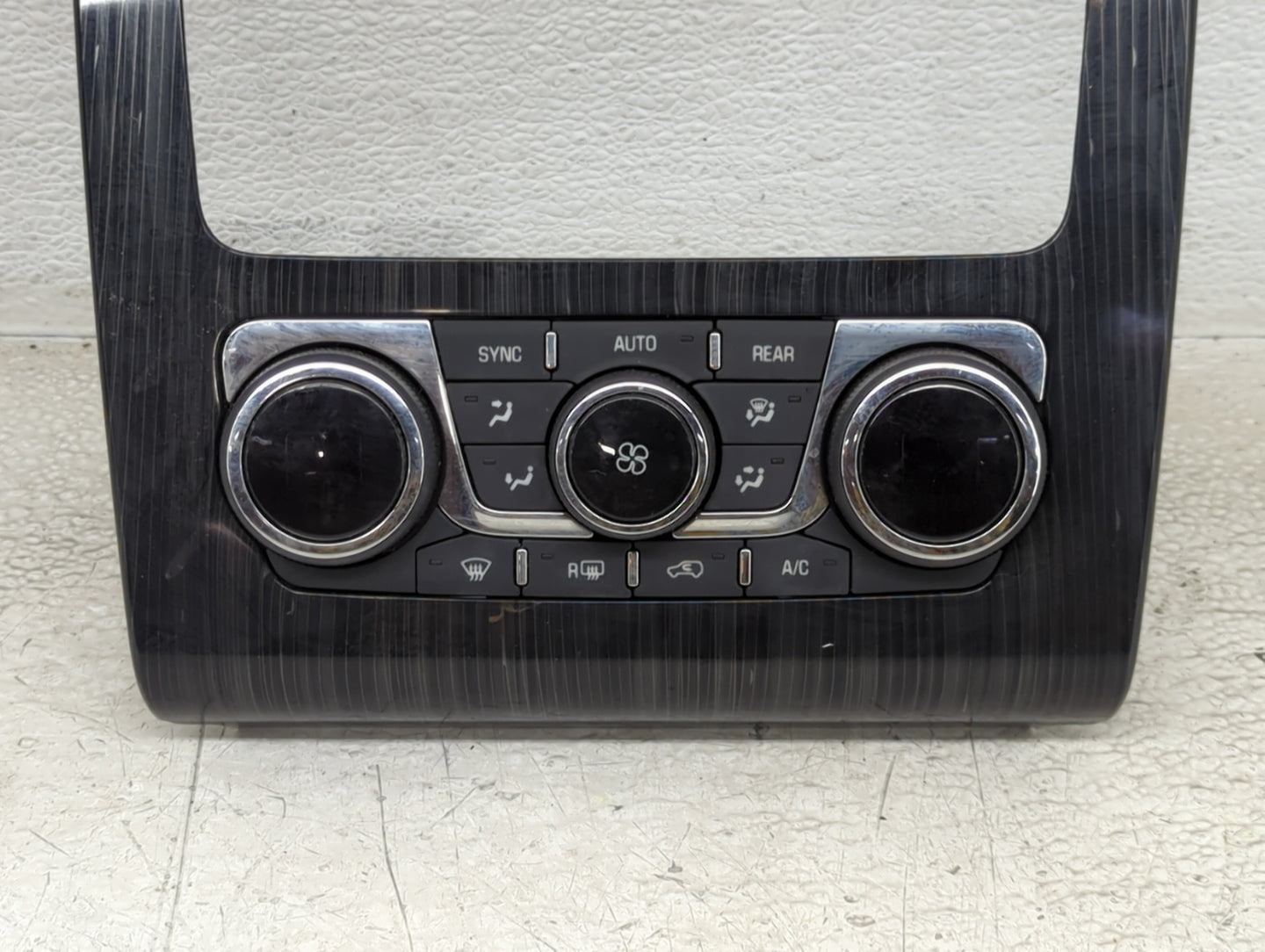2013-2017 Chevrolet Traverse Climate Control Module Temperature AC/Heater Replacement P/N:147589501 23158333 Fits OEM Used A