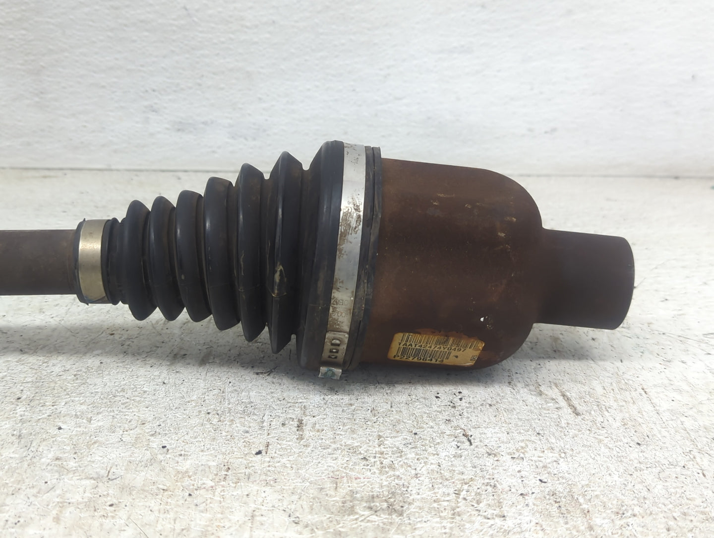 2017-2017 Chevrolet Traverse Axle Shaft Front Passenger Cv C/v 1428199 - Oemusedautoparts1.com