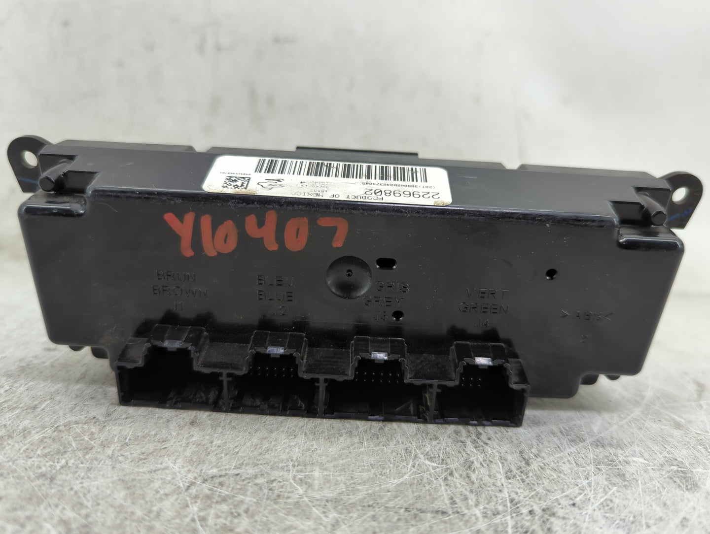 2013-2017 Chevrolet Traverse Climate Control Module Temperature AC/Heater Replacement P/N:22969802 Fits OEM Used Auto Parts 