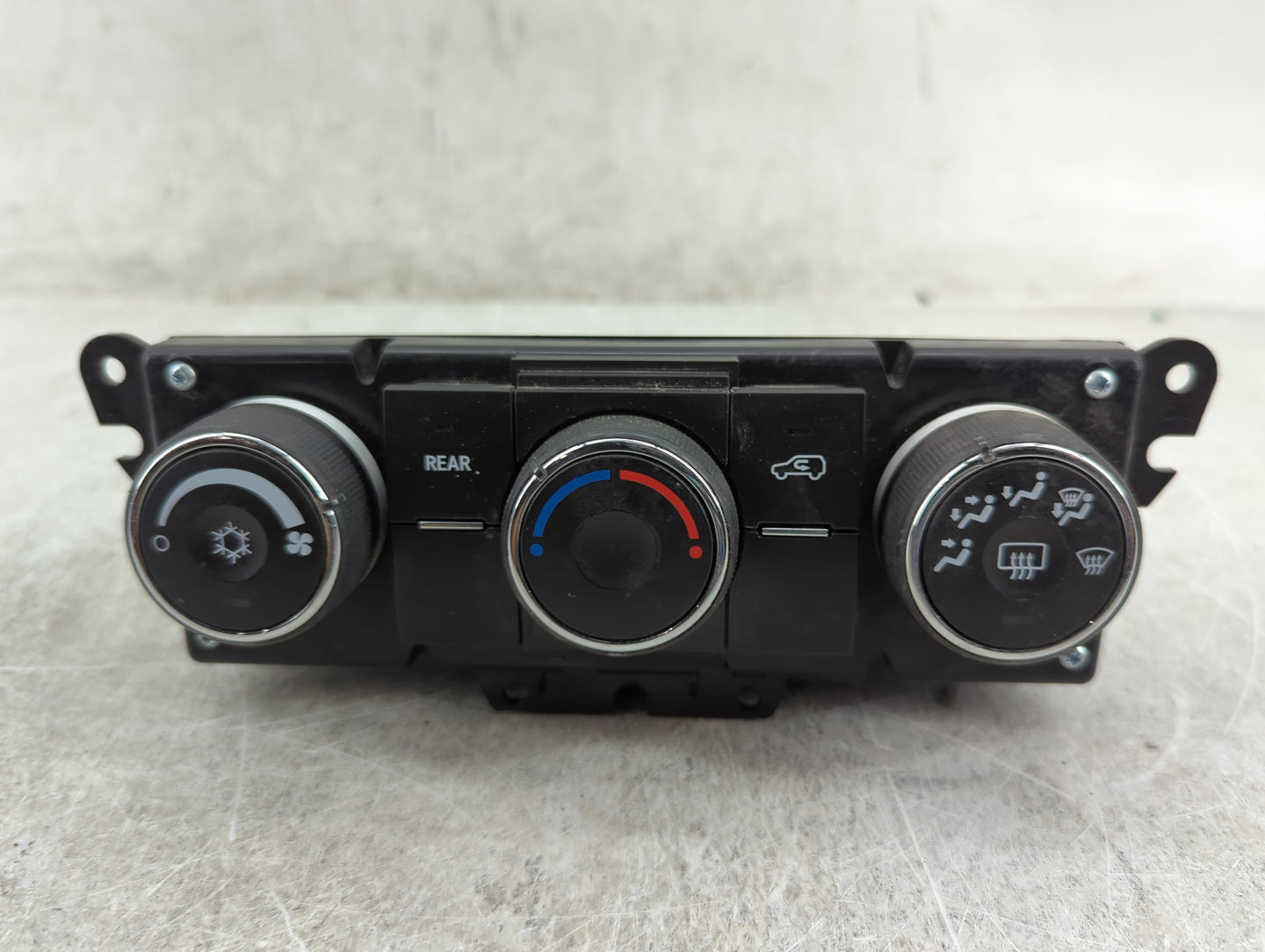 2013-2017 Chevrolet Traverse Climate Control Module Temperature AC/Heater Replacement P/N:22969802 Fits OEM Used Auto Parts 