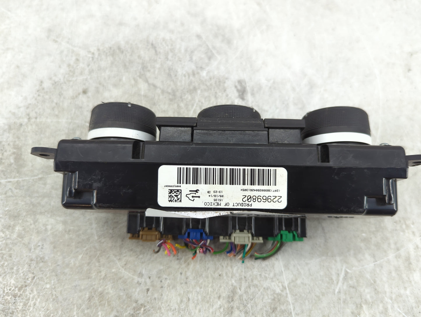 2013-2017 Chevrolet Traverse Climate Control Module Temperature AC/Heater Replacement P/N:22969802 Fits OEM Used Auto Parts 
