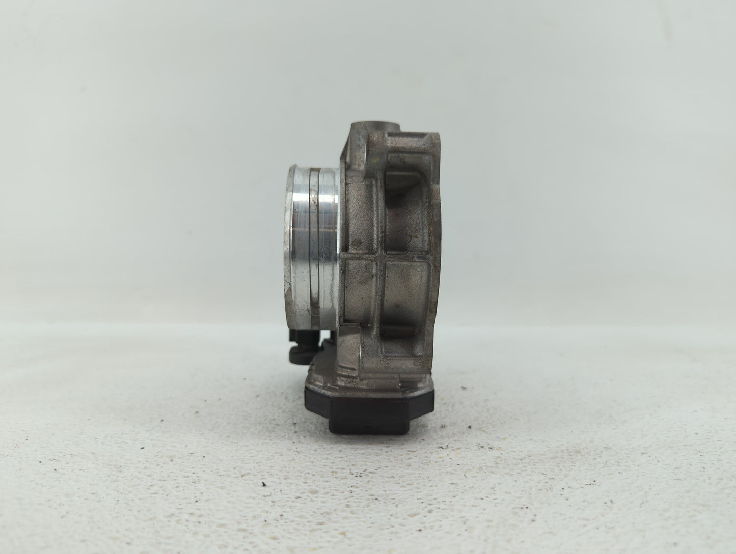 2012-2017 Chevrolet Traverse Throttle Body P/N:12670981AA 12632172BA Fits Fits 2012 2013 2014 2015 2016 2017 2018 2019 OEM U