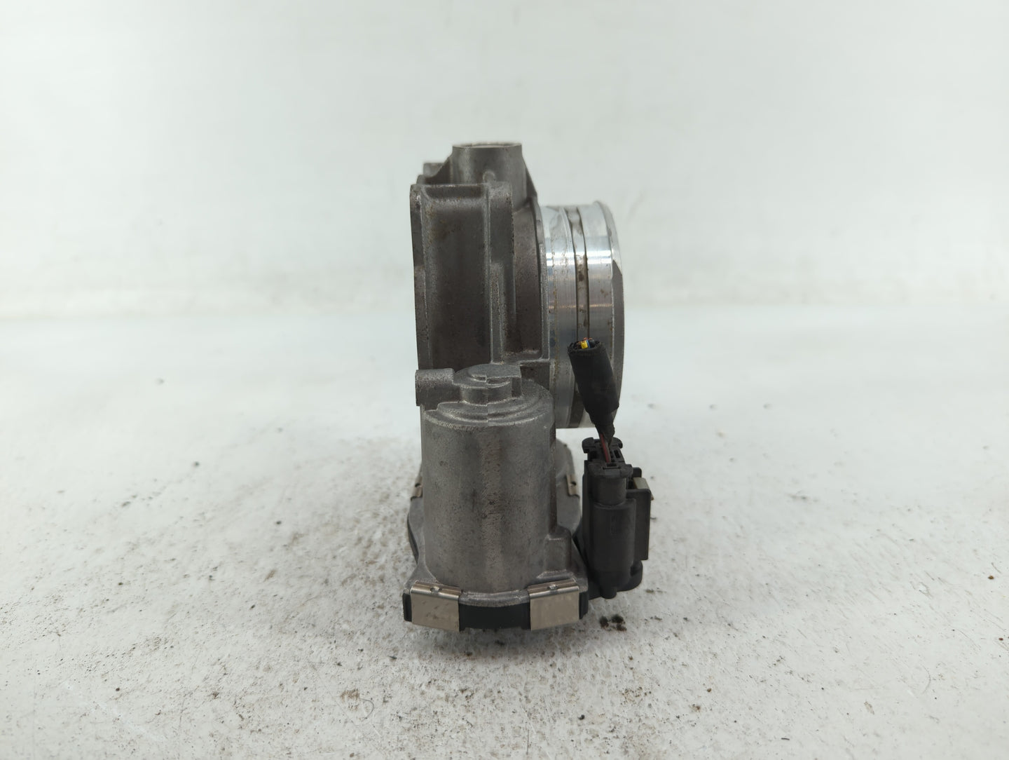 2017-2022 Chevrolet Traverse Throttle Body P/N:12670981AA 12632172BA Fits OEM Used Auto Parts - Oemusedautoparts1.com