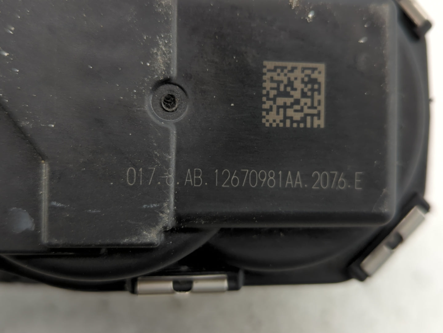 2017-2022 Chevrolet Traverse Throttle Body P/N:12670981AA 12632172BA Fits OEM Used Auto Parts - Oemusedautoparts1.com