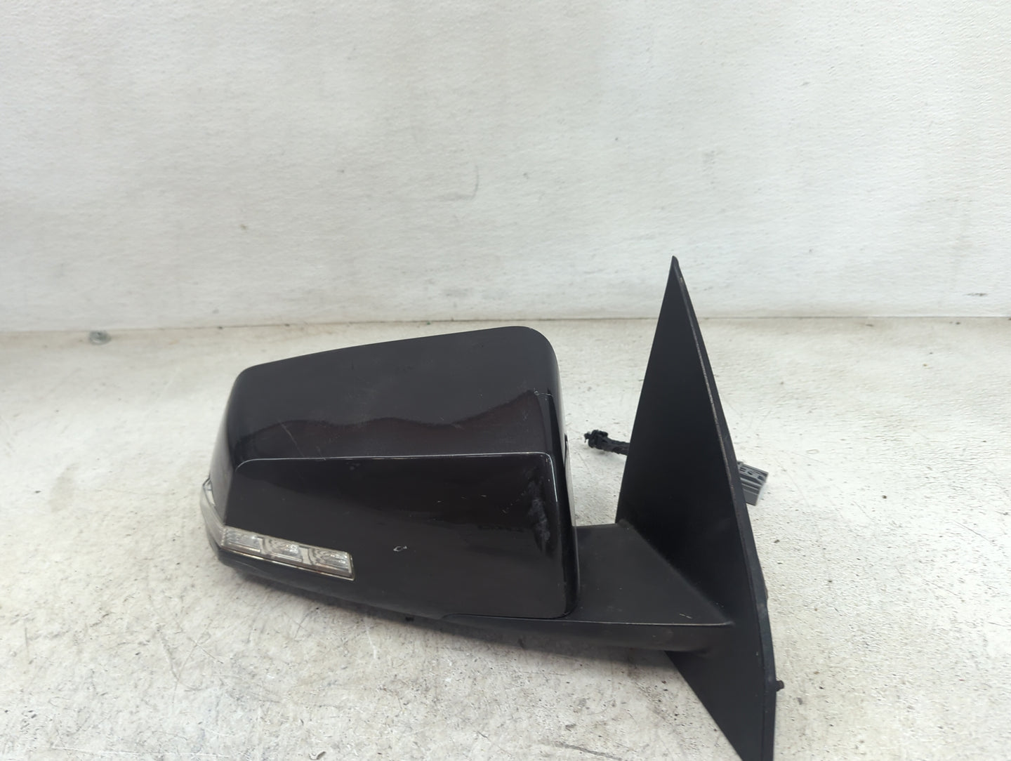 2015-2017 Chevrolet Traverse Passenger Side View Mirror - Right Door Mirror OEM Used - Oemusedautoparts1.com