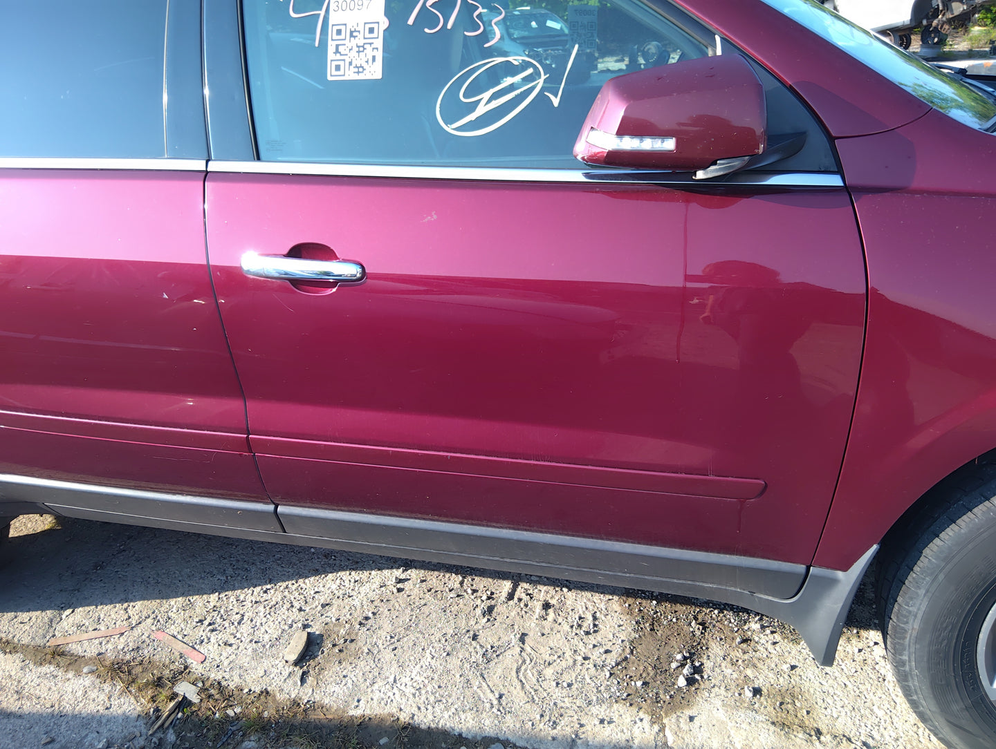 2015 Chevrolet Traverse Passenger Front Door Oem - Oemusedautoparts1.com