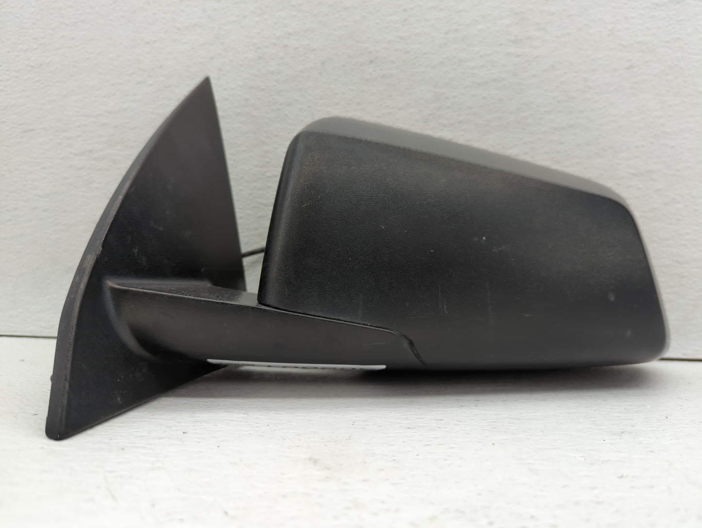 2015-2017 Chevrolet Traverse Driver Side View Mirror - Left Door Mirror OEM Used - Oemusedautoparts1.com