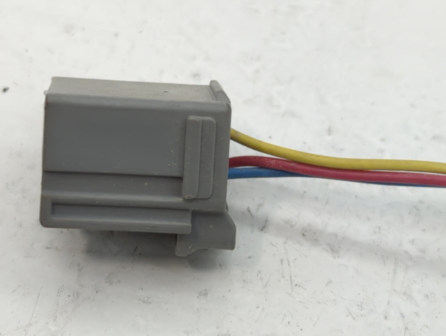 2015-2017 Chevrolet Traverse Driver Side View Mirror - Left Door Mirror OEM Used - Oemusedautoparts1.com