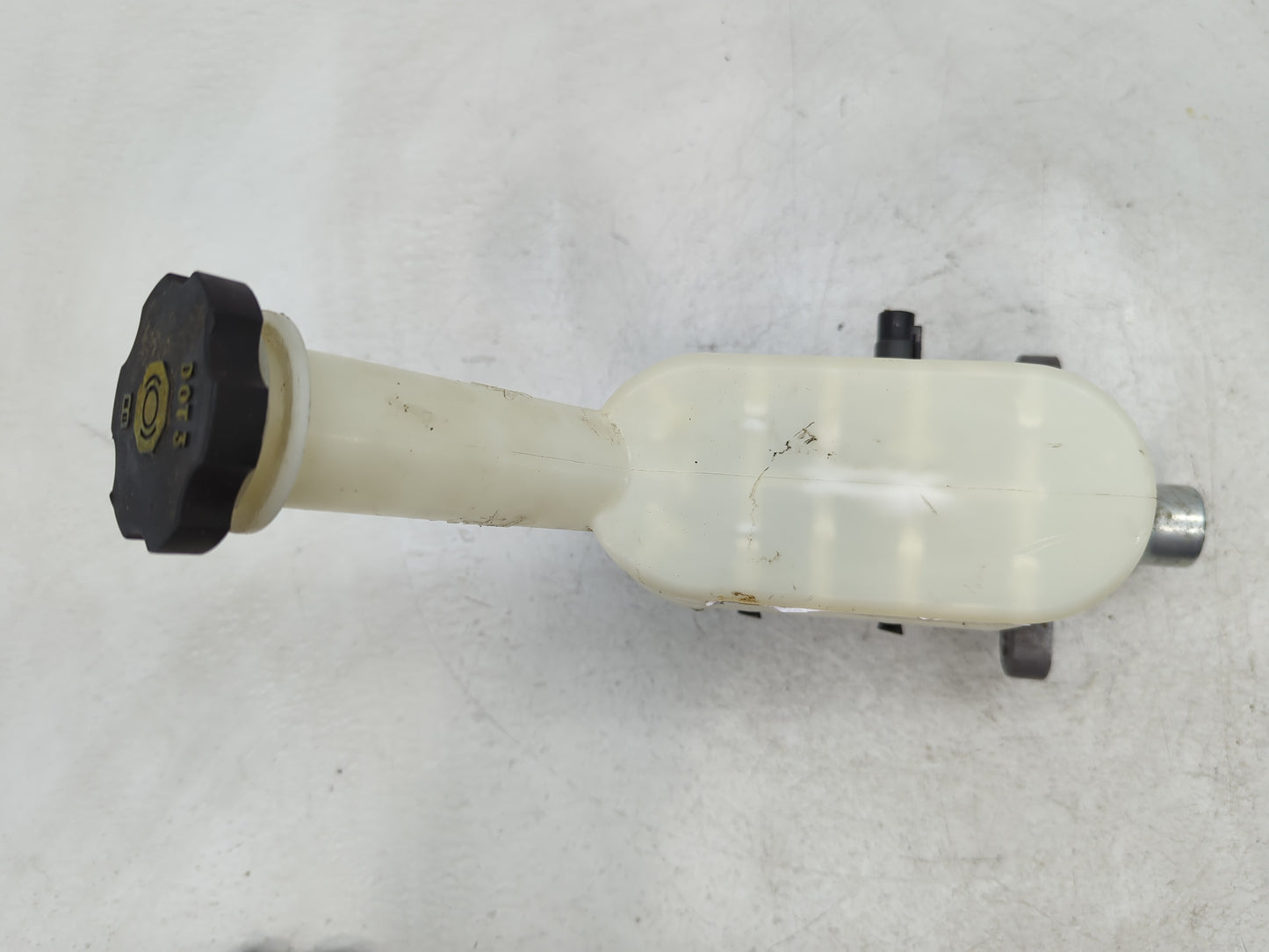Chevrolet Traverse Brake Master Cylinder - Oemusedautoparts1.com