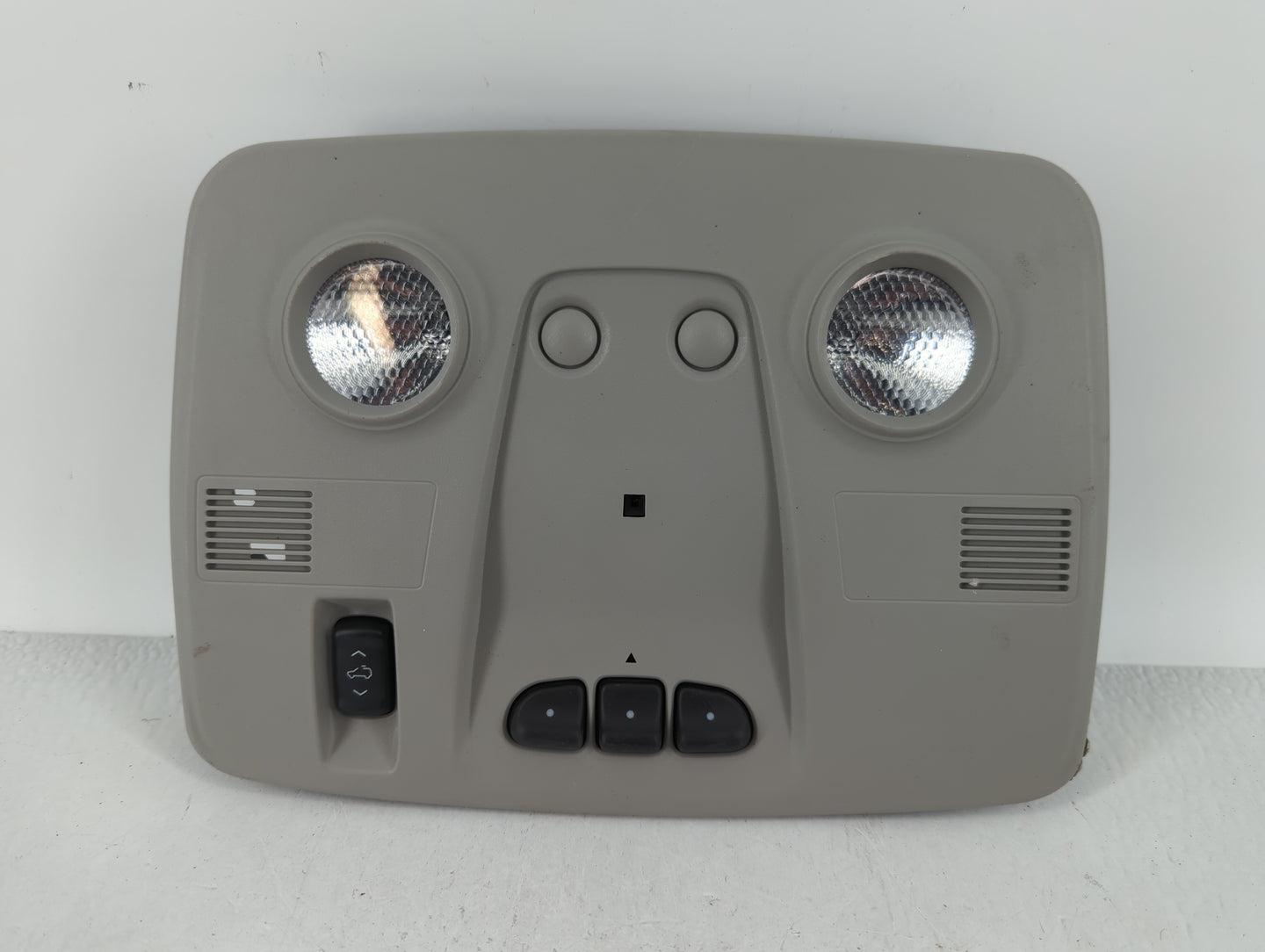 Chevrolet Traverse Overhead Roof Console 623764 - Oemusedautoparts1.com