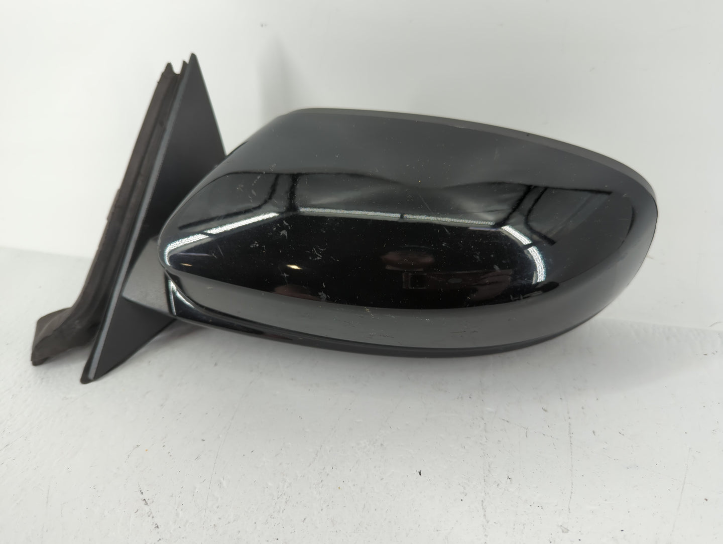 2015-2017 Chevrolet Traverse Driver Side View Mirror - Left Door Mirror OEM Used - Oemusedautoparts1.com