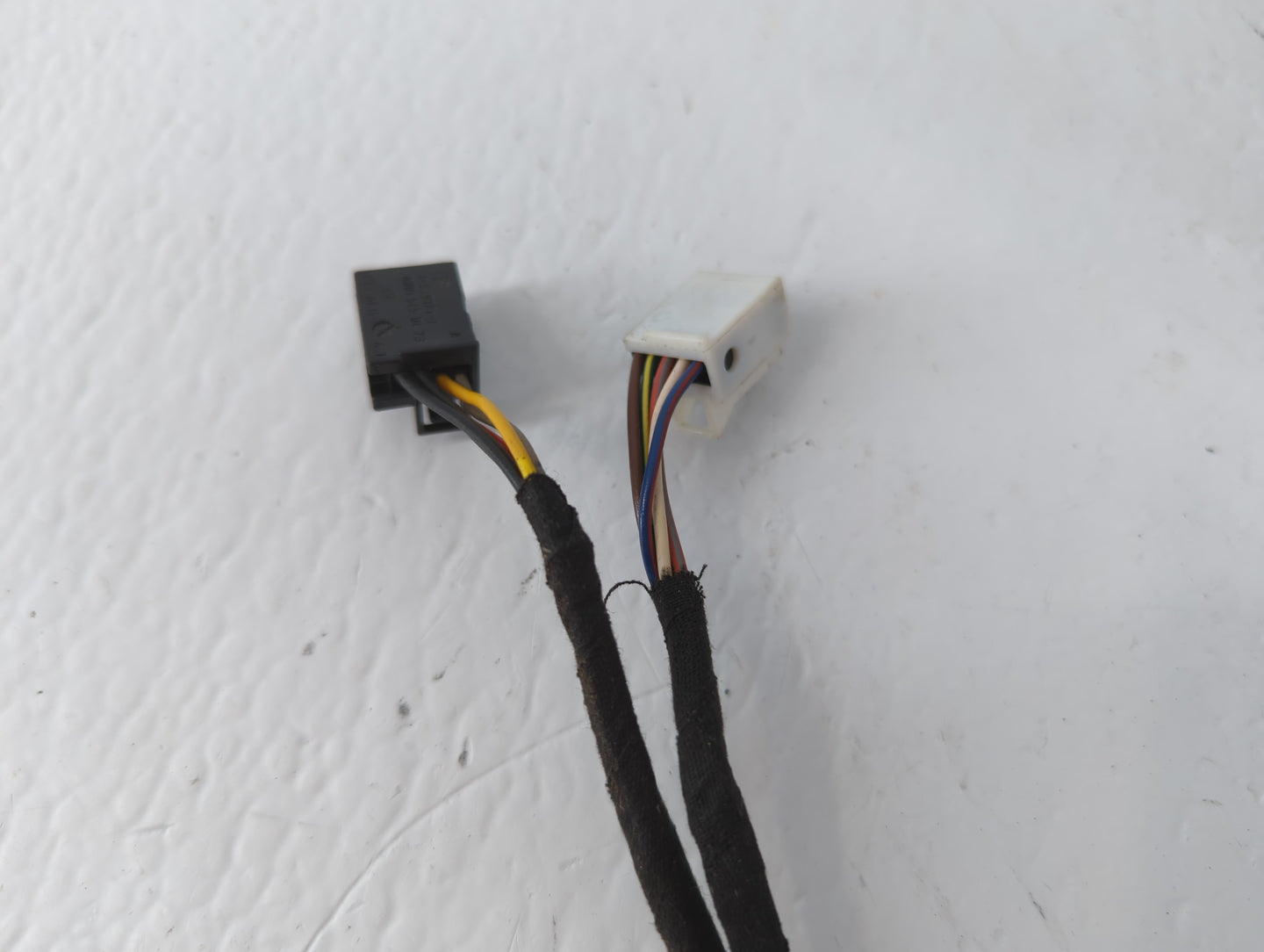 2015-2017 Chevrolet Traverse Driver Side View Mirror - Left Door Mirror OEM Used - Oemusedautoparts1.com