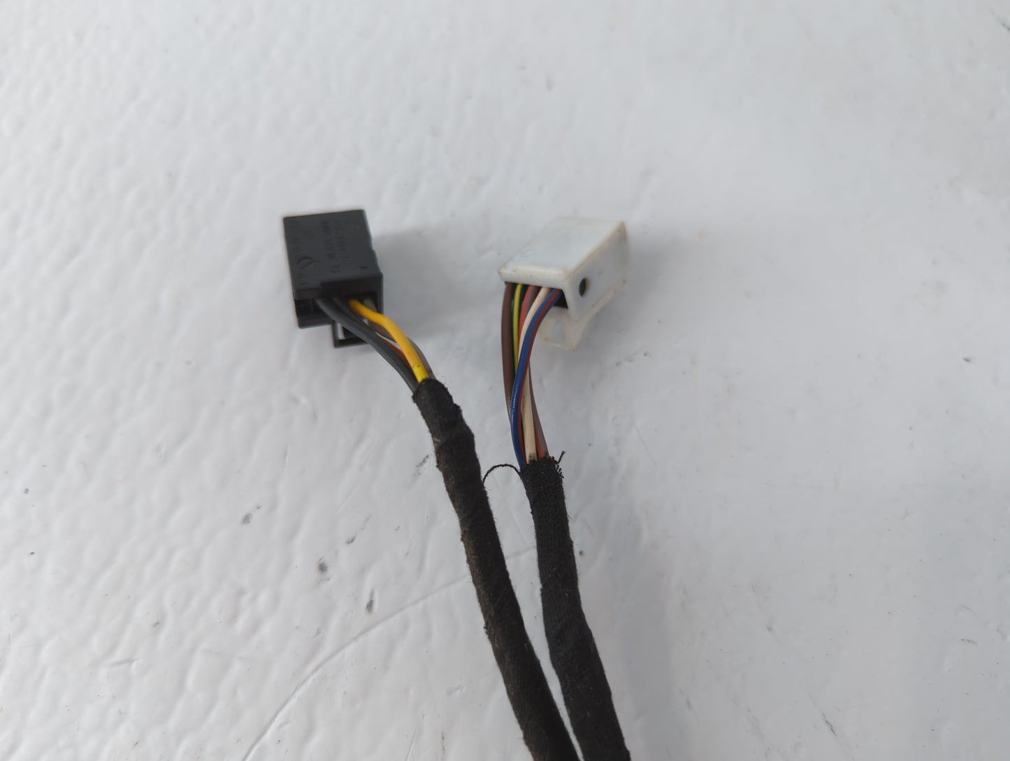 2015-2017 Chevrolet Traverse Driver Side View Mirror - Left Door Mirror OEM Used - Oemusedautoparts1.com