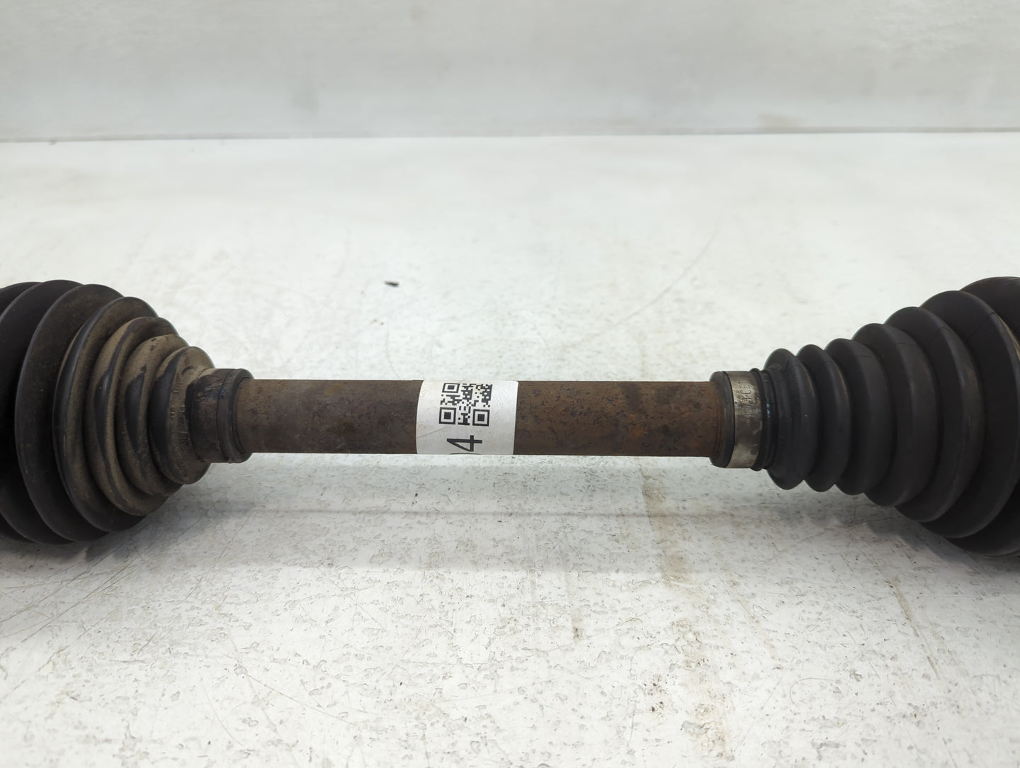 2017-2017 Chevrolet Traverse Axle Shaft Front Driver Cv C/v - Oemusedautoparts1.com