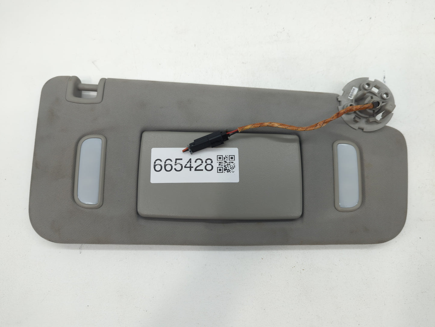 2015 Chevrolet Traverse Sun Visor Shade Replacement Passenger Right Mirror Fits OEM Used Auto Parts - Oemusedautoparts1.com