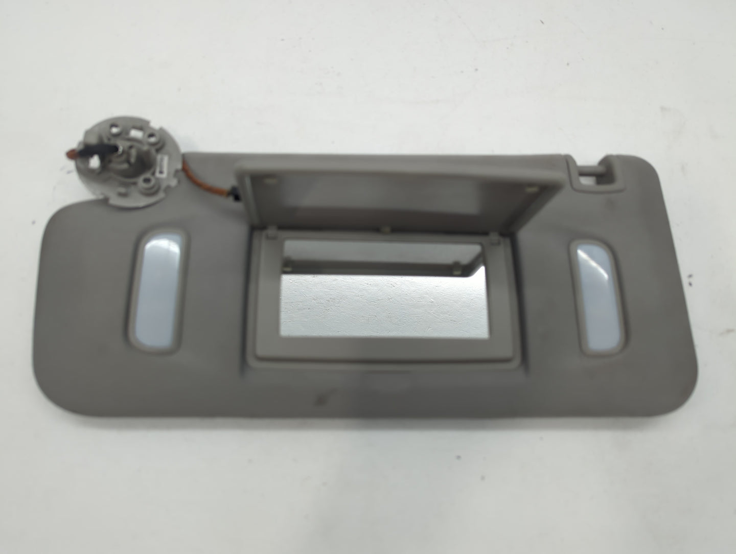 2015 Chevrolet Traverse Sun Visor Shade Replacement Driver Left Mirror Fits OEM Used Auto Parts - Oemusedautoparts1.com