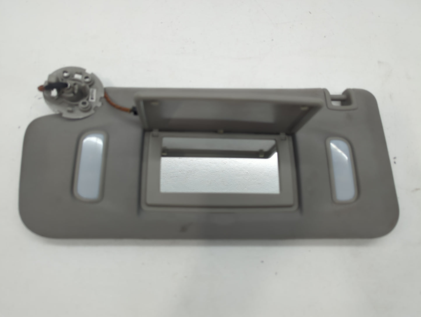 2015 Chevrolet Traverse Sun Visor Shade Replacement Driver Left Mirror Fits OEM Used Auto Parts - Oemusedautoparts1.com