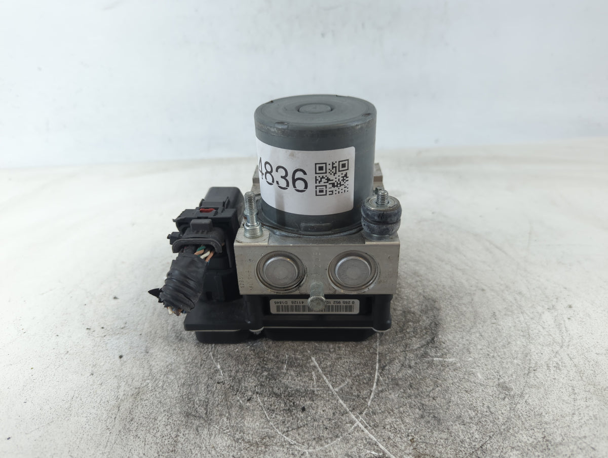 2017 Chevrolet Traverse Anti-Lock Brake ABS Pump Module Actuator OEM P/N:22893247 265 252 455 AC Fits OEM Used Auto Parts - 