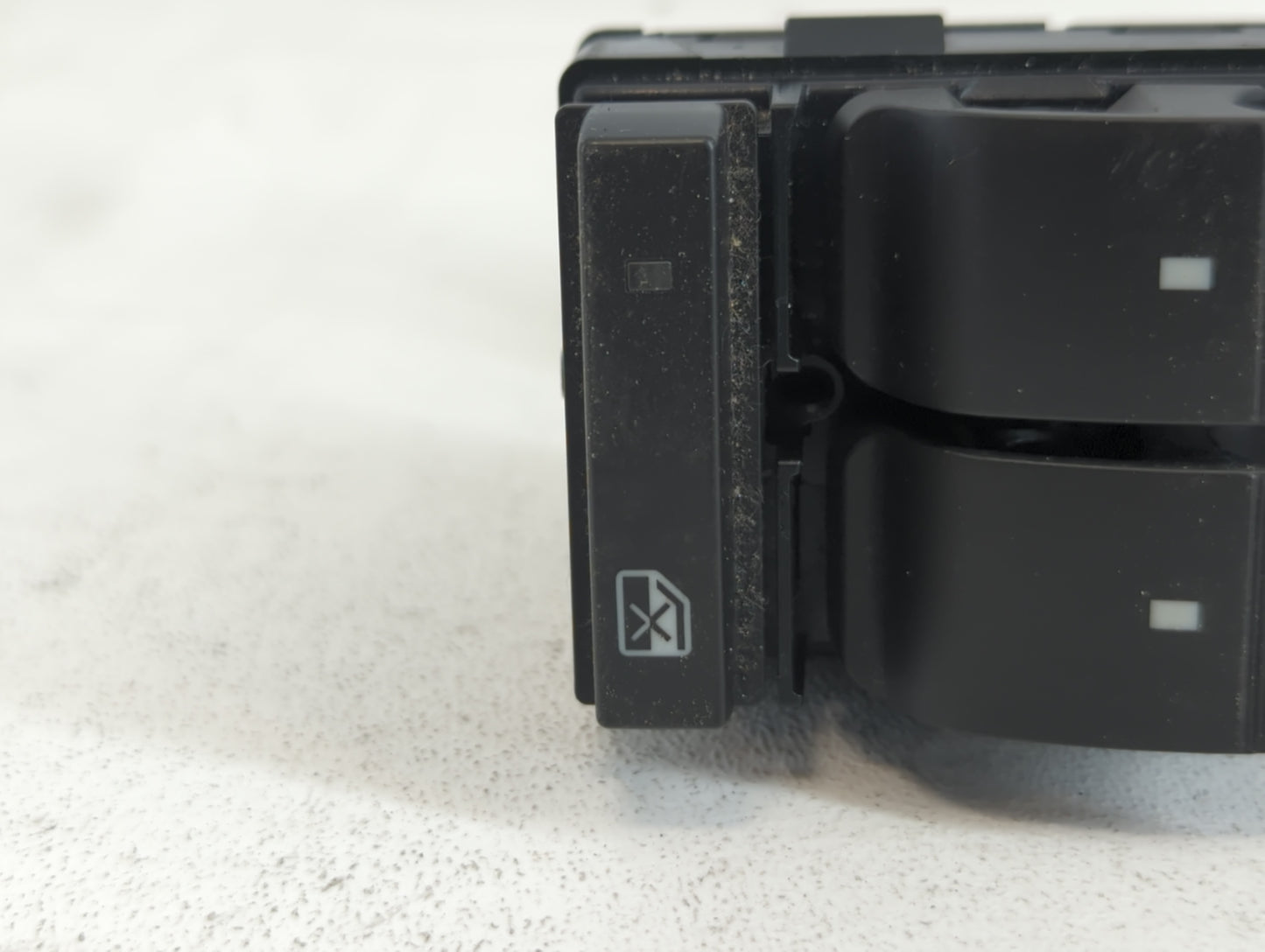 2015 Chevrolet Traverse Master Power Window Switch Replacement Driver Side Left P/N:20945129 Fits OEM Used Auto Parts - Oemu